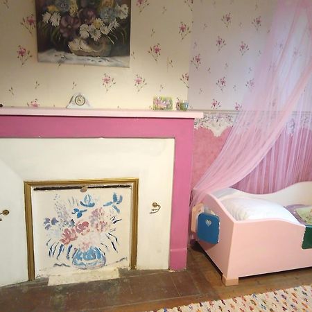 Arthonnay La Grille Fleurie, Chambres D'Hote Chez L'Habitant المظهر الخارجي الصورة