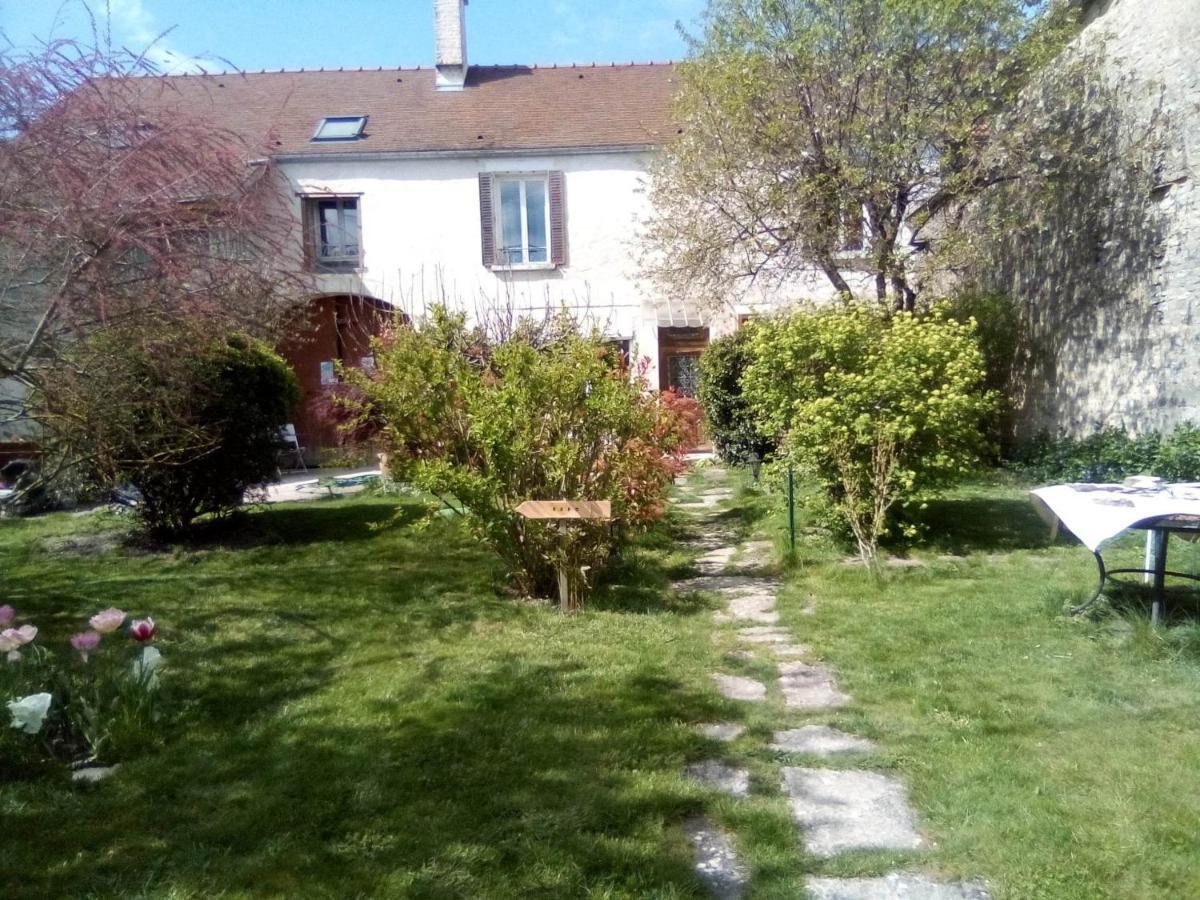 Arthonnay La Grille Fleurie, Chambres D'Hote Chez L'Habitant المظهر الخارجي الصورة