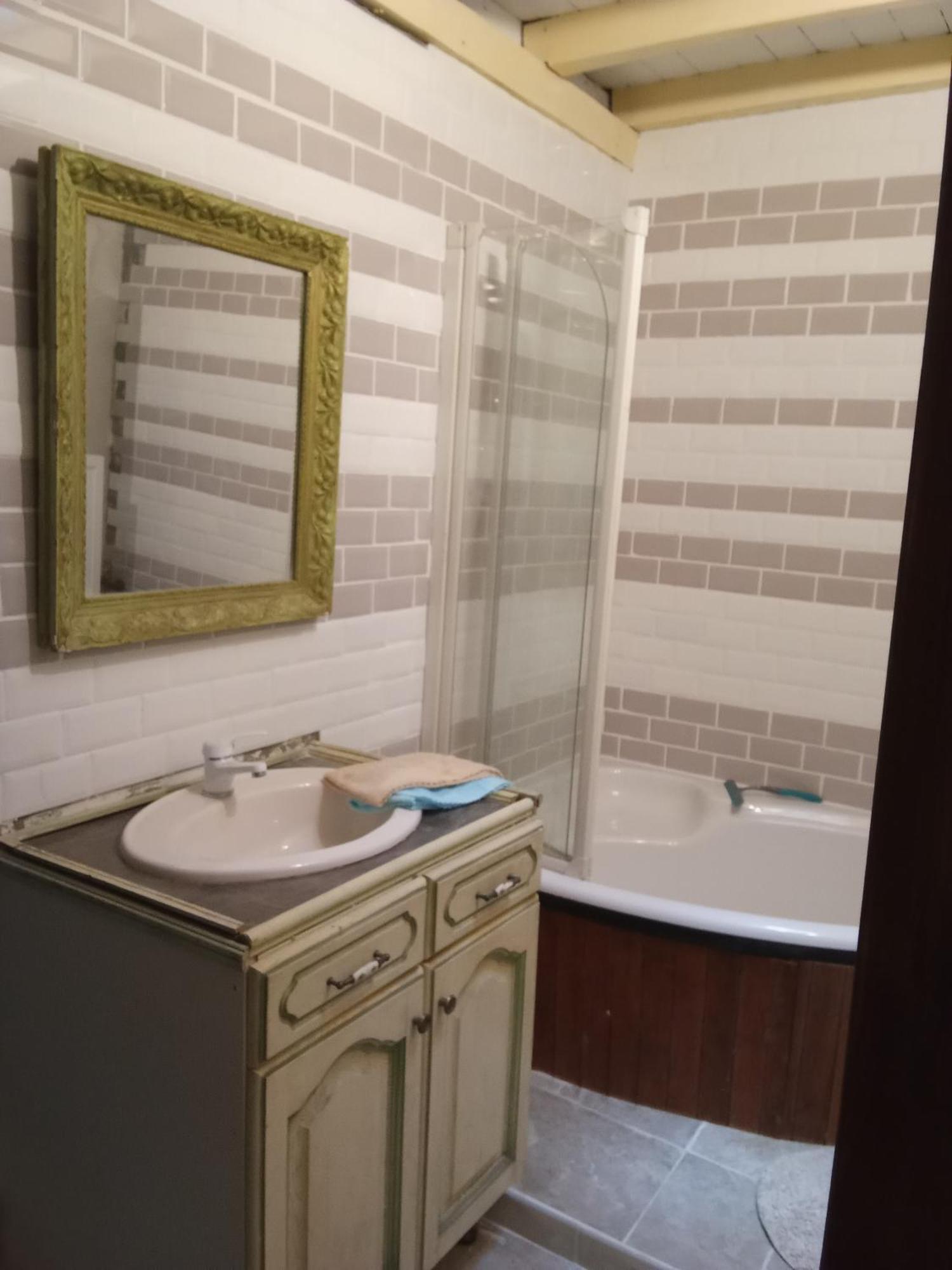 Arthonnay La Grille Fleurie, Chambres D'Hote Chez L'Habitant المظهر الخارجي الصورة