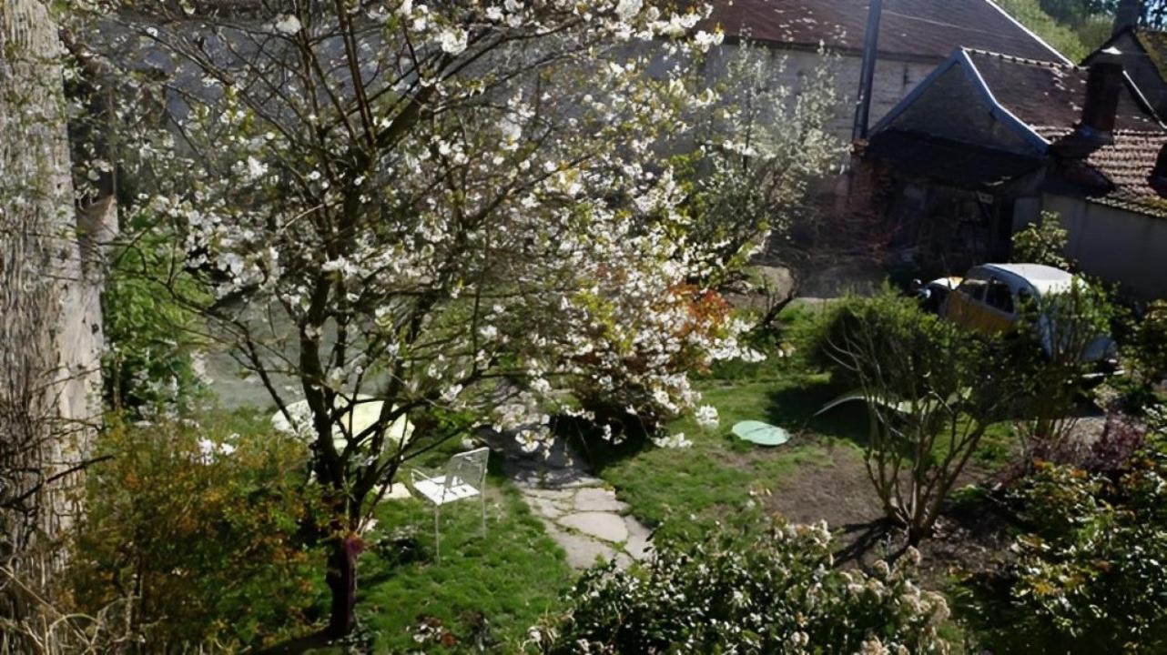Arthonnay La Grille Fleurie, Chambres D'Hote Chez L'Habitant المظهر الخارجي الصورة